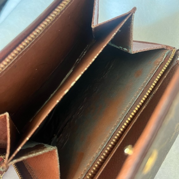 Louis Vuitton Tri fold wallet with zipper and button closure. Vintage, authentic - Picture 6 of 7
